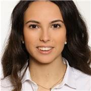 Profesora de física y química que imparte clases particulares a niños de todas la edades